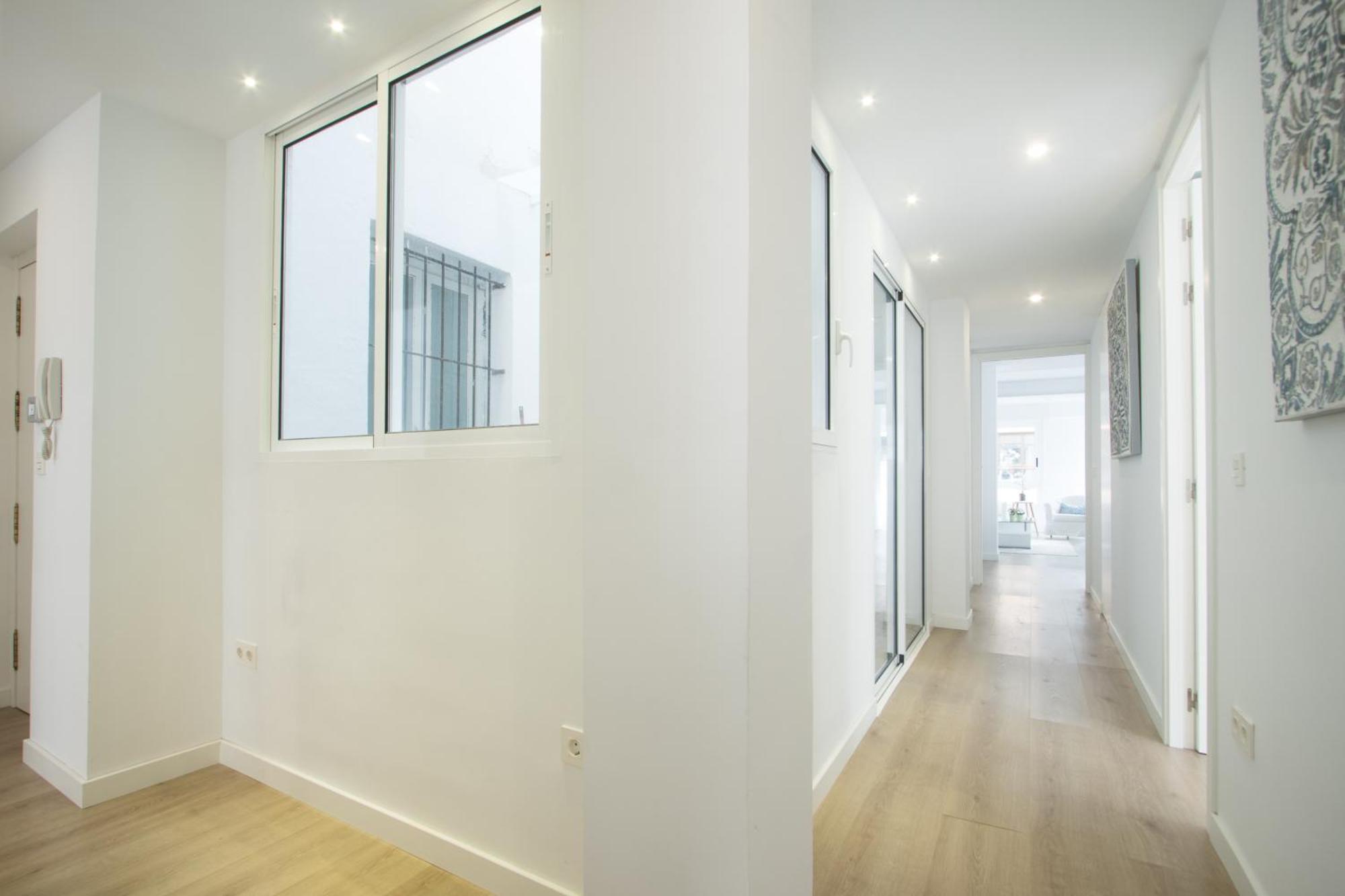 4 Bedroom/3 Baths W/ Ac In Near Beach! Alicante Exteriör bild