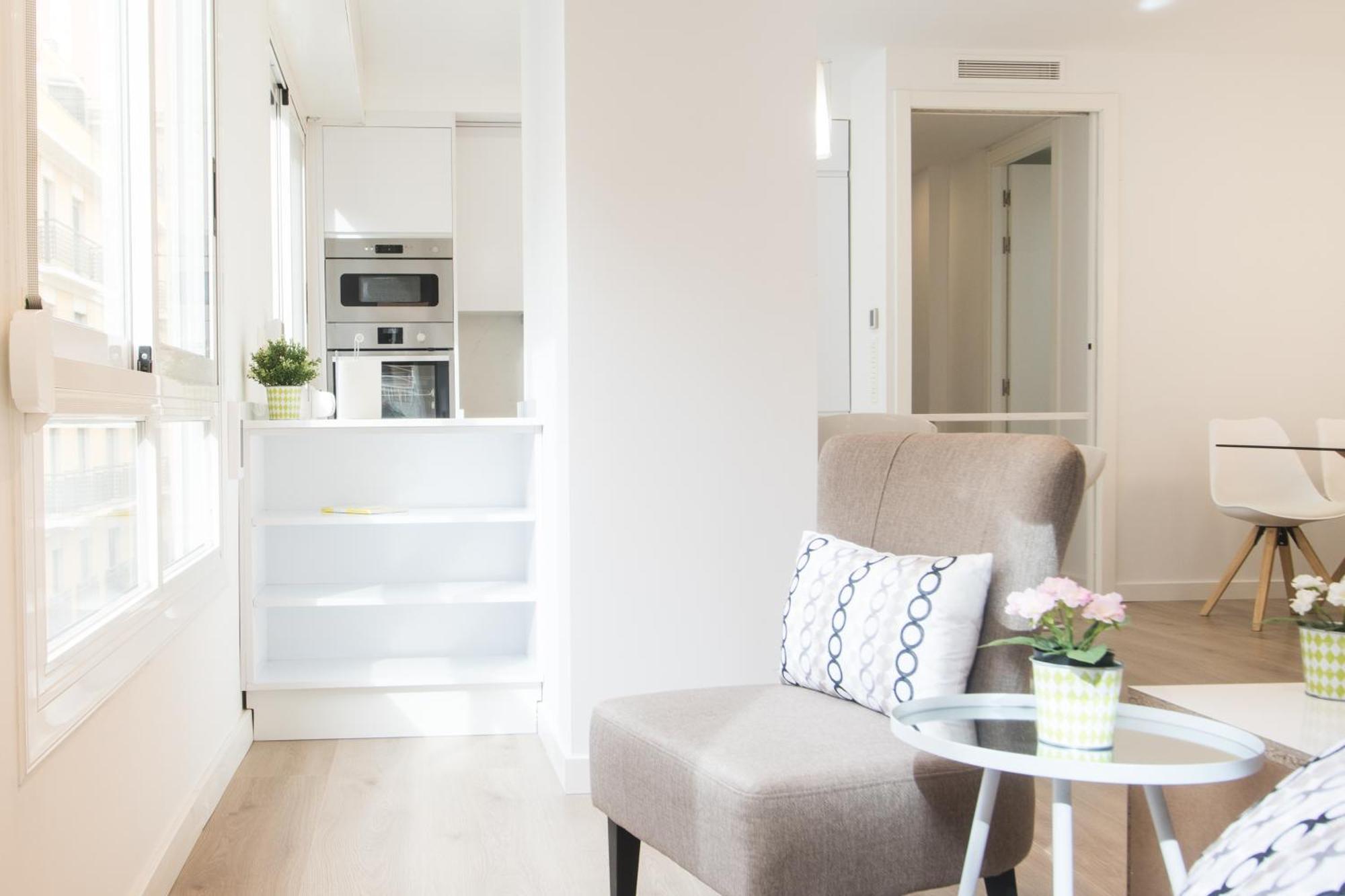 4 Bedroom/3 Baths W/ Ac In Near Beach! Alicante Exteriör bild