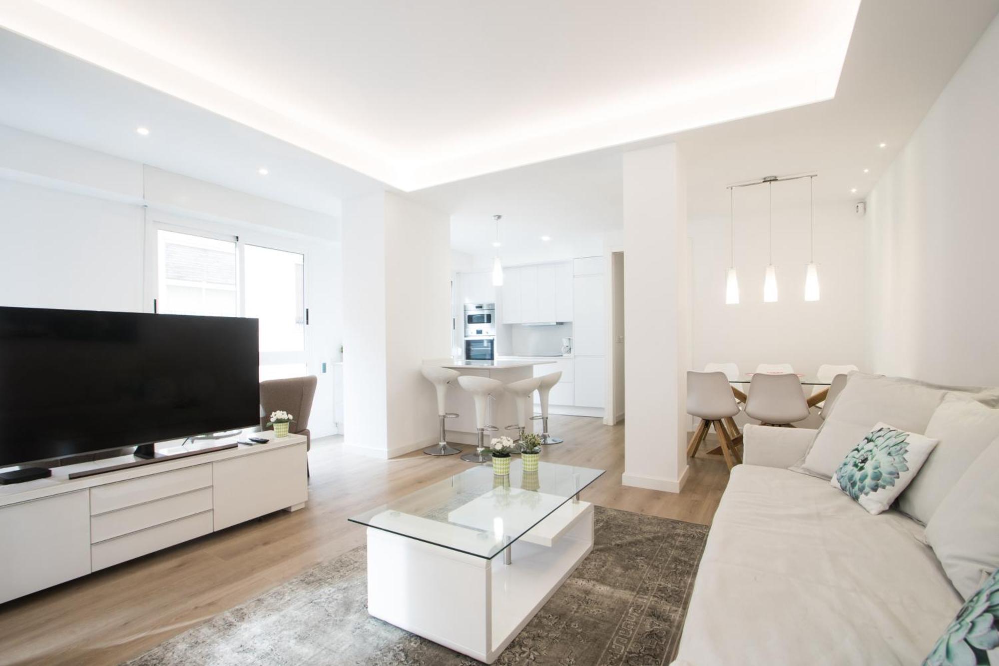 4 Bedroom/3 Baths W/ Ac In Near Beach! Alicante Exteriör bild
